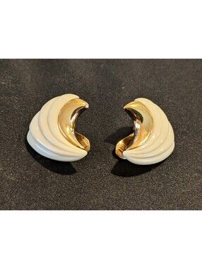 Vintage Monet Gold Tone & Ivory Acrylic/Lucite Scalloped Swirl Clip-on Earrings